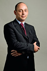 Саймон Ньюит, вице-президент по авиационному рынку Embraer Europe