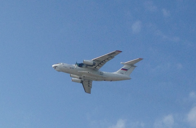 Самолет Ил-76ЛЛ с установленным на него двигателем ТВ7-117СТ