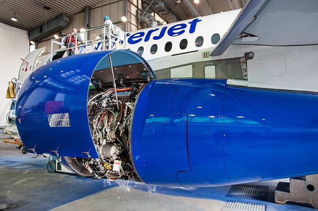 Одна из причин провала Superjet 100 - слабый уровень техподдержки этих ВС :: SuperJet International / Wikimedia Commons техобслуживание SSJ100