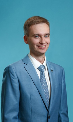 Дмитрий Онянов