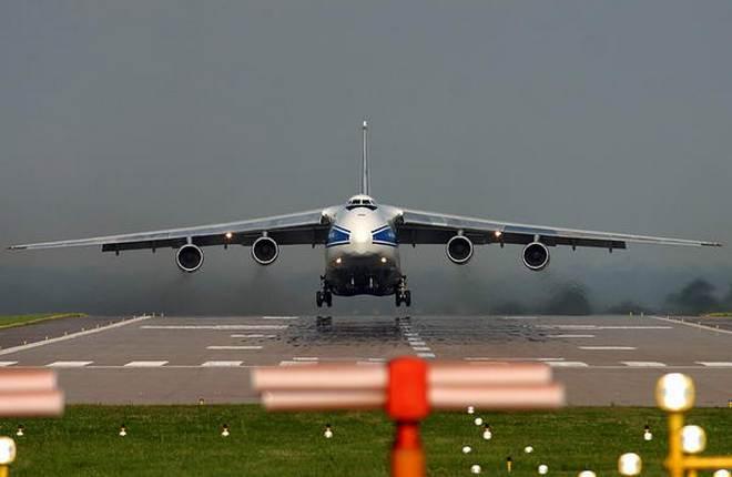 самолет Ан-124 авиакомпании "Волга-Днепр"