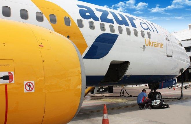 Boeing 737-800 Azur Air Ukraine