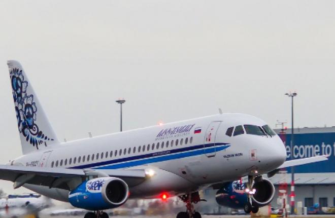 Самолет Sukhoi Superjet 100 впервые приземлился в аэропорту Праги