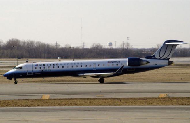 CRJ700 United Express