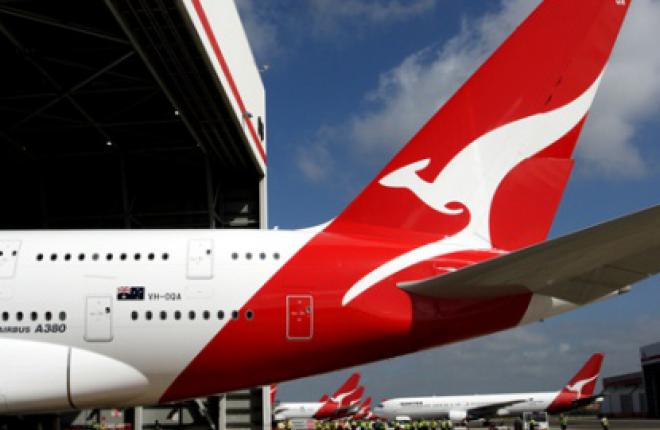 Самолет Airbus A380 австралийской авиакомпании Qantas Airways Авиакомпания Qantas отремонтировала самолет Airbus A380