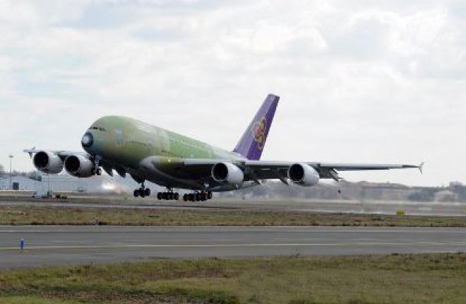 Первый Airbus A380 будет поставлен авиакомпании Thai Airways в августе 2012 г.