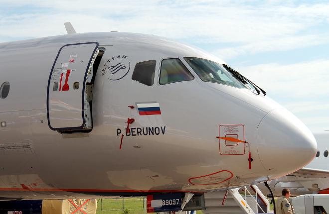 Самолет SSJ 100 RA-89097