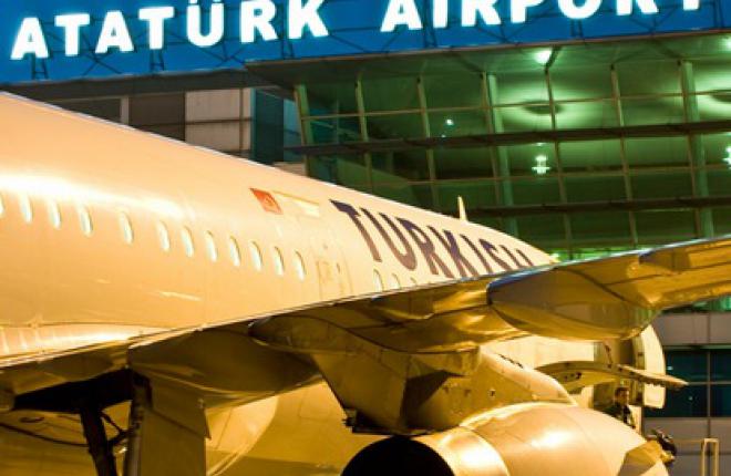 В аэропорту Стамбула столкнулись два самолета Turkish Airlines