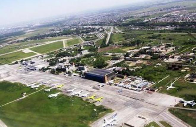 Аэропорт Толмачево допущен к приему самолета Embraer 190