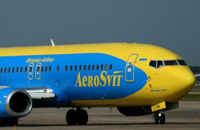Рейс украинской авиакомпании "АэроСвит" не может вылететь из Варшавы в Киев