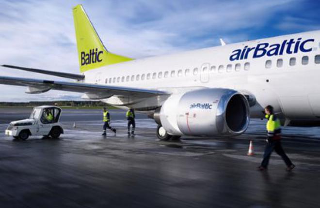 Авиакомпания airBaltic выполнила в июне на 21% рейсов меньше