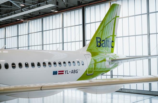 Латвийская авиакомпания airBaltic получила 33-й самолет