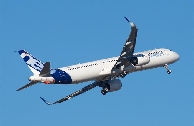 Самолет Airbus A321neo