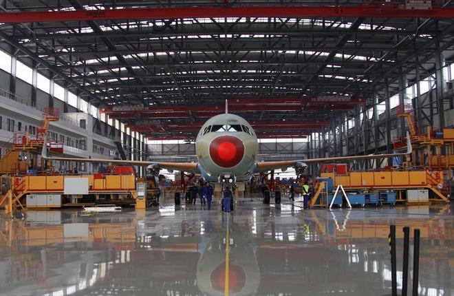 Первая линия окончательной сборки самолетов семейства A320 в Тяньцзине (Китай) в 2023 году :: Airbus China Количество сборочных линий самолетов Airbus A320 выросло до 10