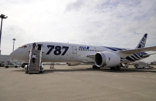 Самолет Boeing 787 японской авиакомпании ANA совершил первый коммерческий полет