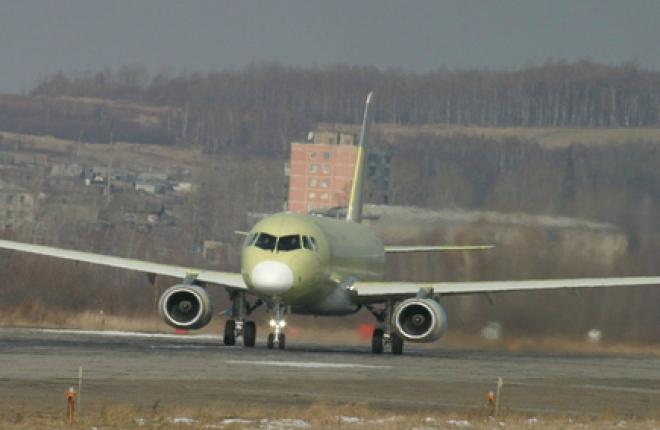Самолеты Sukhoi Superjet 100 налетали 100 тысяч часов