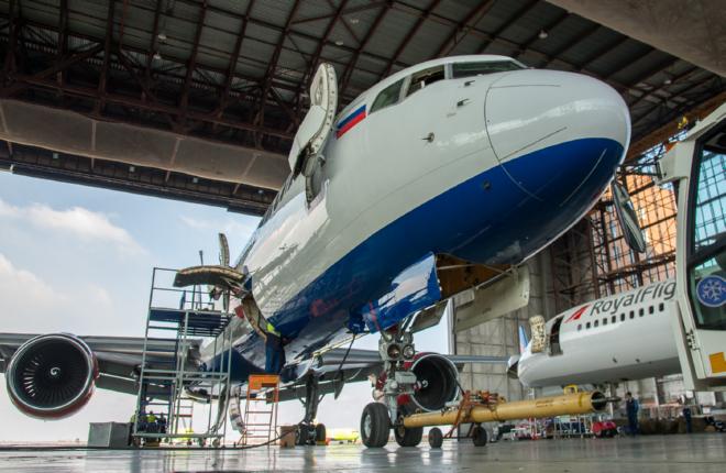 "Сибирь Техник" впервые обслужила Boeing 757-200 авиакомпании Azur Air