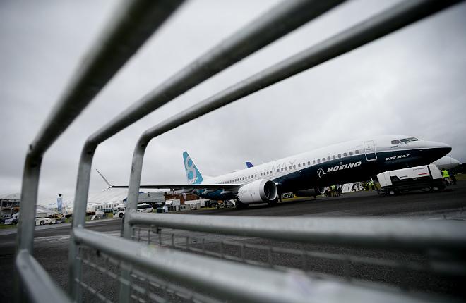 Европейское агентство по безопасности авиаперевозок (EASA) направило FAA и корпорации Boeing список из пяти неисправностей, обнаруженных у авиалайнеров Boeing 737MAX :: Леонид Фаерберг / Transport-Photo.com Boeing 737 MAX