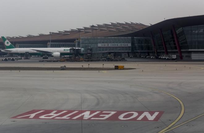 В китайских аэропортах ограничат число базирующихся авиакомпаний