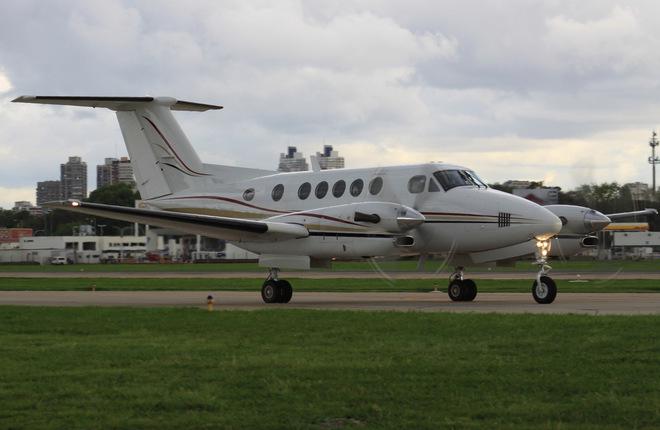 Самолет Beechcraft King Air 300