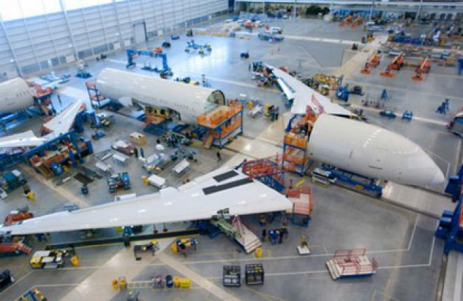 Завод Boeing в Южной Каролине выпустил первый самолет Boeing 787 Dreamliner