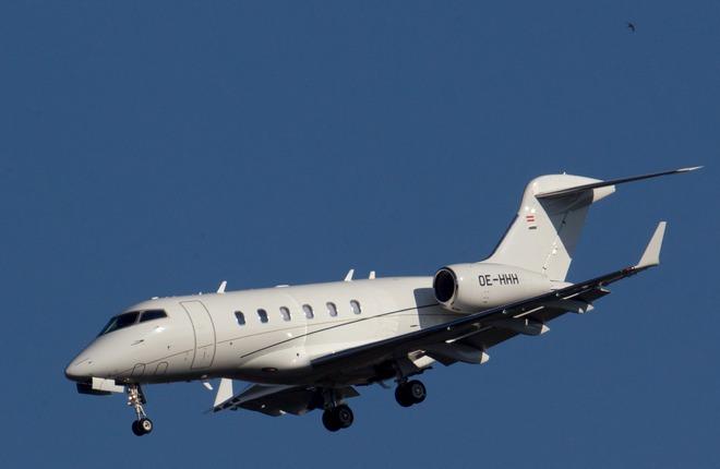 Bombardier Challenger 300 