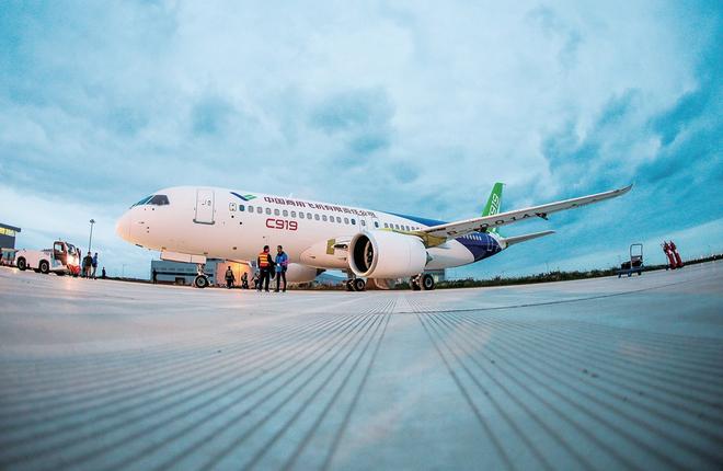 Самолет COMAC C919