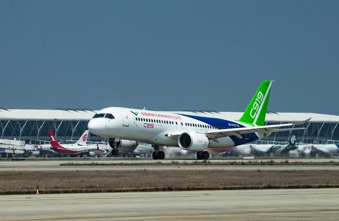 самолет COMAC C919