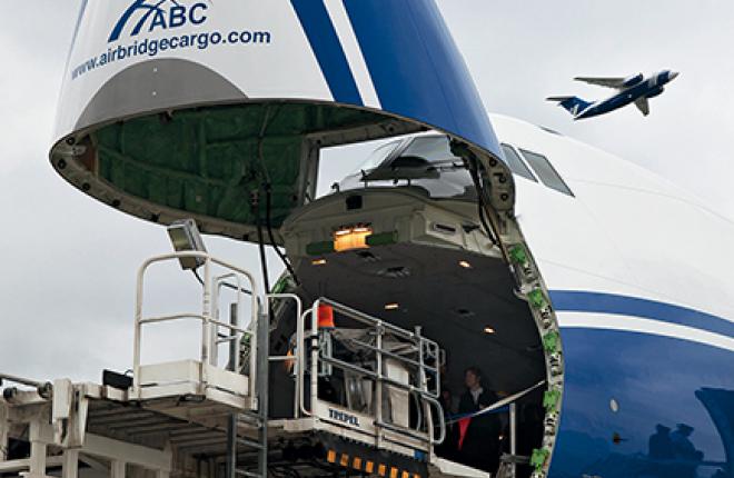 В AirBridgeCargo уверены, что скорость и, главное, пунктуальность перевозок — это основные факторы, за которые грузоотправители готовы платить больше, чем за морские перевозки