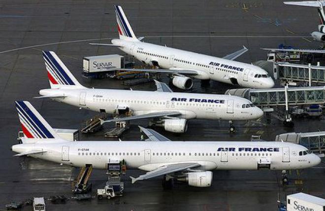 Самолеты Air France в аэропорту им. Шарля де Голля :: Greenboost // wikipedia.org Профсоюз Air France отказался от компромисса с руководством