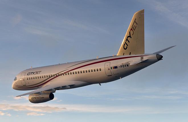 Самолет SSJ 100 авиакомпании CityJet