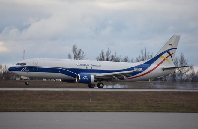 самолет Boeing 737 авиакомпании CargoLogic Germany