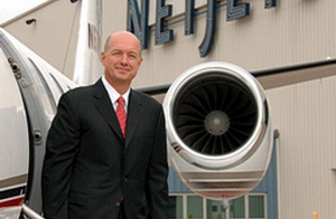 Глава NETJETS Дэвид Сокол