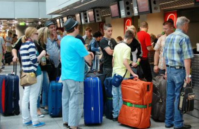 Flughafen Düsseldorf International В аэропортах Дюссельдорфа и Кельн/Бонн отменяют рейсы