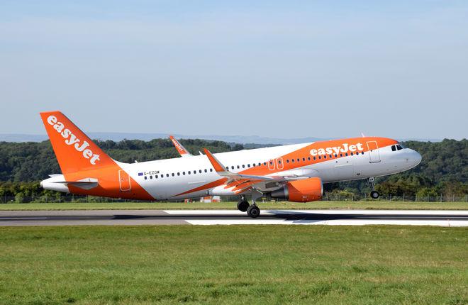 Самолет Airbus A320 авиакомпании EasyJet