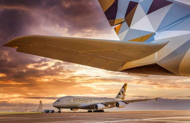 Авиакомпания Etihad Airways вернула первый мегалайнер Airbus A380 