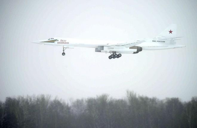 Путин предложил создать гражданскую версию Ту-160