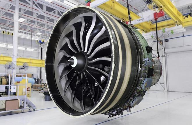 один из первых серийных двигателей GE9X