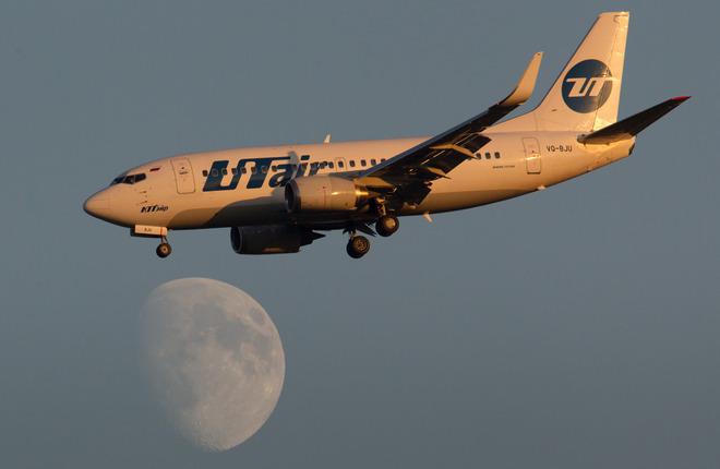 Boeing 737 "ЮТэйр" :: Леонид Фаерберг // transport-photo.com Ханты-Мансийский АО приобрел 39% акций "ЮТэйр"