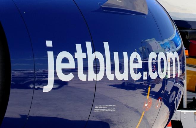 Авиакомпания JetBlue будет 10 лет летать на биотопливе 