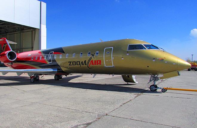 Холдинг "Инжиниринг" покрасил CRJ200 индийской авиакомпании Zoom Air