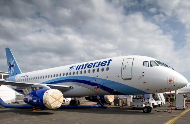 Самолет SSJ 100 авиакомпании Interjet