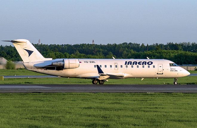 самолет "Ираэро" CRJ200