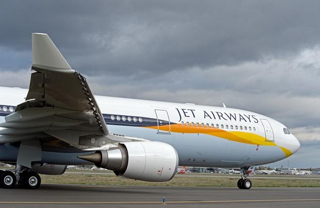 Крупнейшая частная Jet Airways возобновит полеты после трех лет простоя
