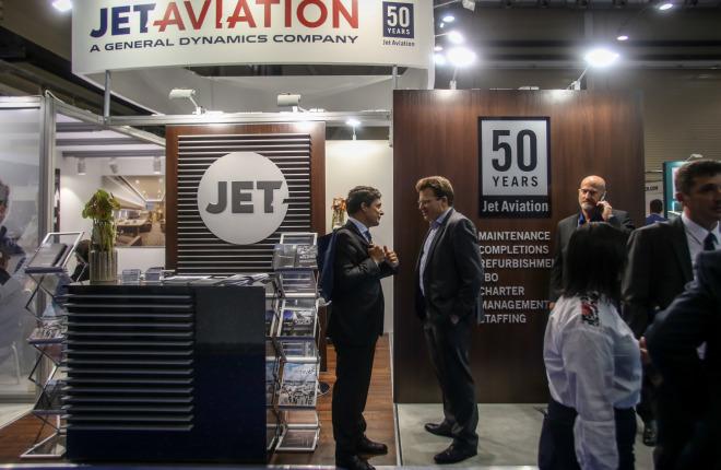 Jet Aviation держит связь с Россией