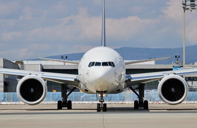 самолет Boeing 777 авиакомпании Lufthansa