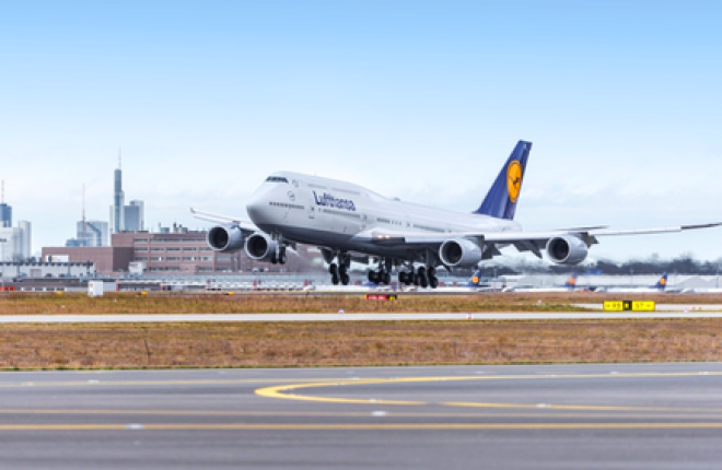 Авиакомпания Lufthansa отменяет 90% рейсов 