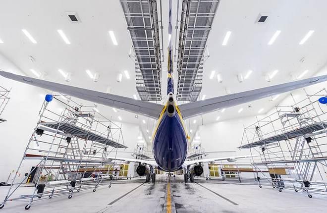 :: MAAS Aviation покрасочный центр компании MAAS Aviation в аэропорту Каунас