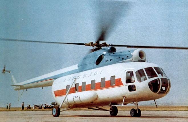 24 июня 1961 года первый летный прототип В-8 поднялся в воздух, выполнив непродолжительное висение