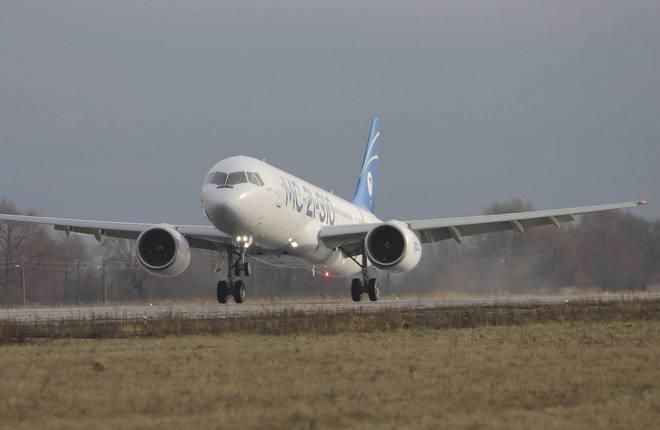 Дальность импортозамещенного самолета МС-21 улучшат к 2029 г.